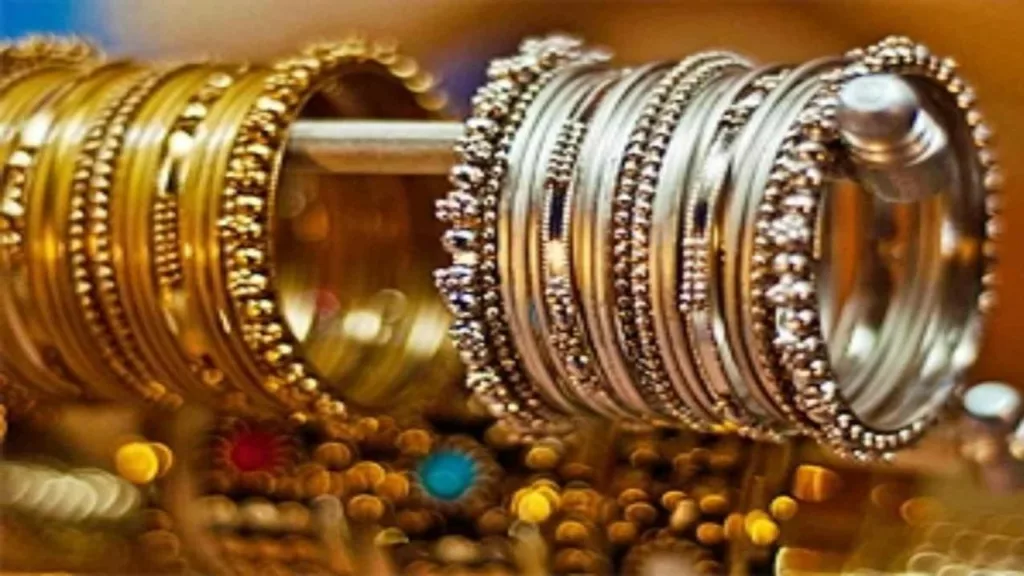 दिल्ली में सोने की कीमत फिर चली तेजी की राह पर, ग्राहकों को हो रही है मुश्किल 2 20240529 114738771698020307348220